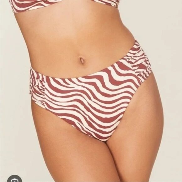 Andie Swim The Hipster Bottom Bias Striped Truffle Eco Nylon Size Medium - Picture 2 of 9